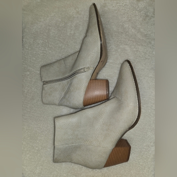 Coconuts by Matisse Vegan Snake Skin Going West Zip Up Heeled Bootie Boots - Picture 12 of 16